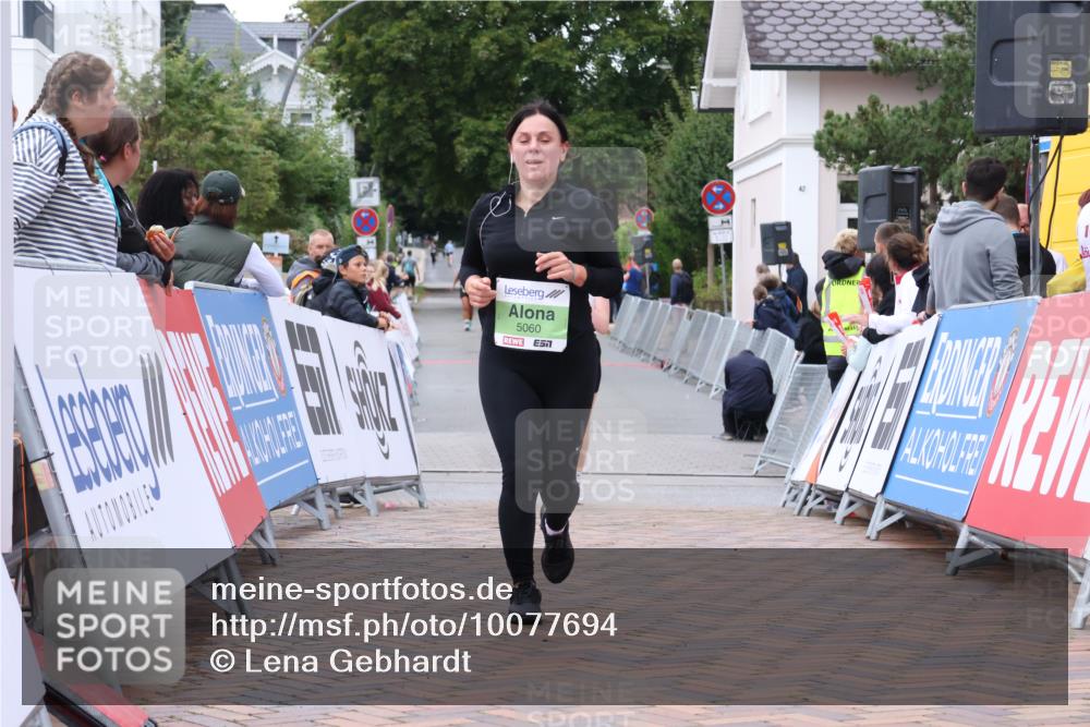 30.08.2026 - Blankeneser Heldenlauf Lena Gebhardt http://msf.ph/oto/10077694 30.08.2026 10:48:54 Ziel 5060, 5251, 5730, 5731 meine-sportfotos.de