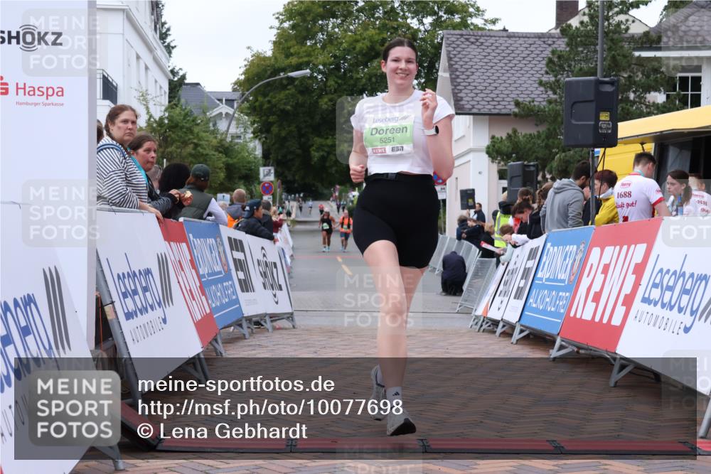30.08.2026 - Blankeneser Heldenlauf Lena Gebhardt http://msf.ph/oto/10077698 30.08.2026 10:48:58 Ziel 5060, 5251 meine-sportfotos.de
