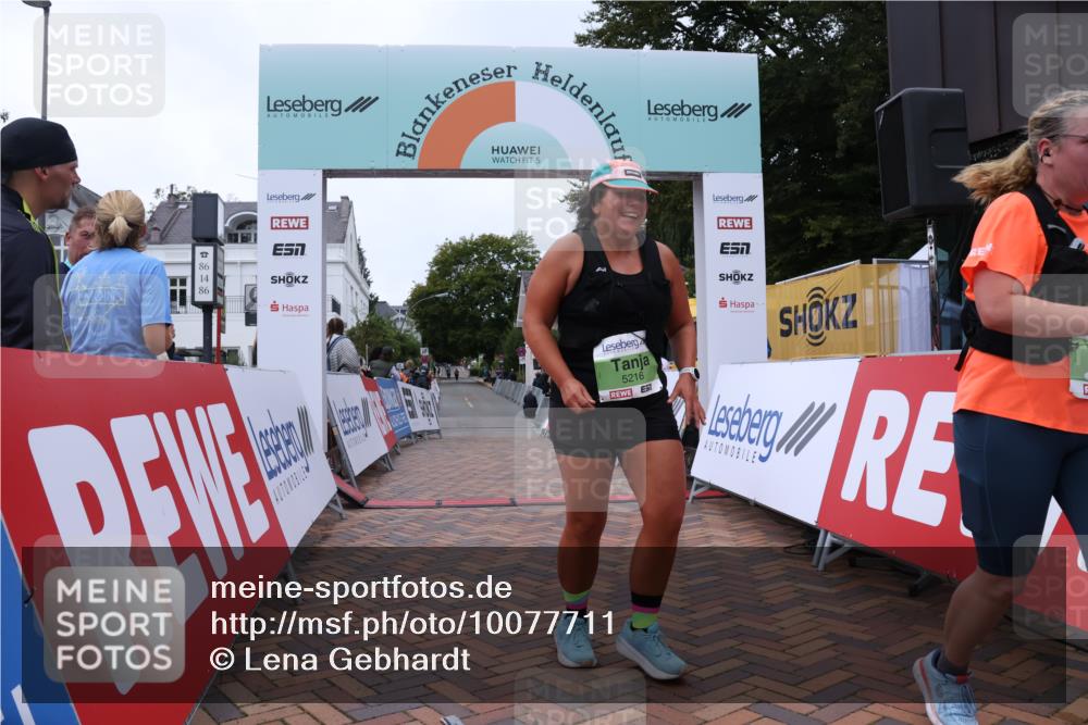 30.08.2026 - Blankeneser Heldenlauf Lena Gebhardt http://msf.ph/oto/10077711 30.08.2026 10:49:18 Ziel 5216, 5584 meine-sportfotos.de
