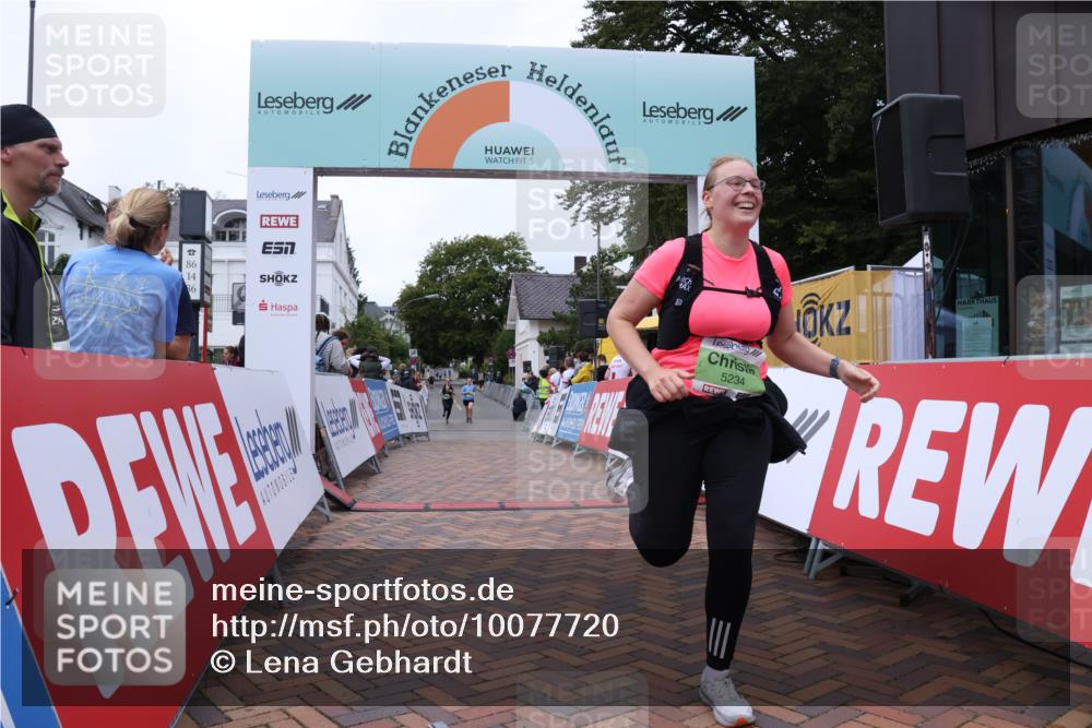 30.08.2026 - Blankeneser Heldenlauf Lena Gebhardt http://msf.ph/oto/10077720 30.08.2026 10:49:46 Ziel 5234 meine-sportfotos.de