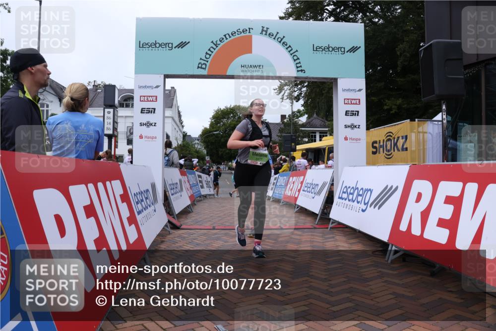 30.08.2026 - Blankeneser Heldenlauf Lena Gebhardt http://msf.ph/oto/10077723 30.08.2026 10:49:55 Ziel 5477, 5512 meine-sportfotos.de