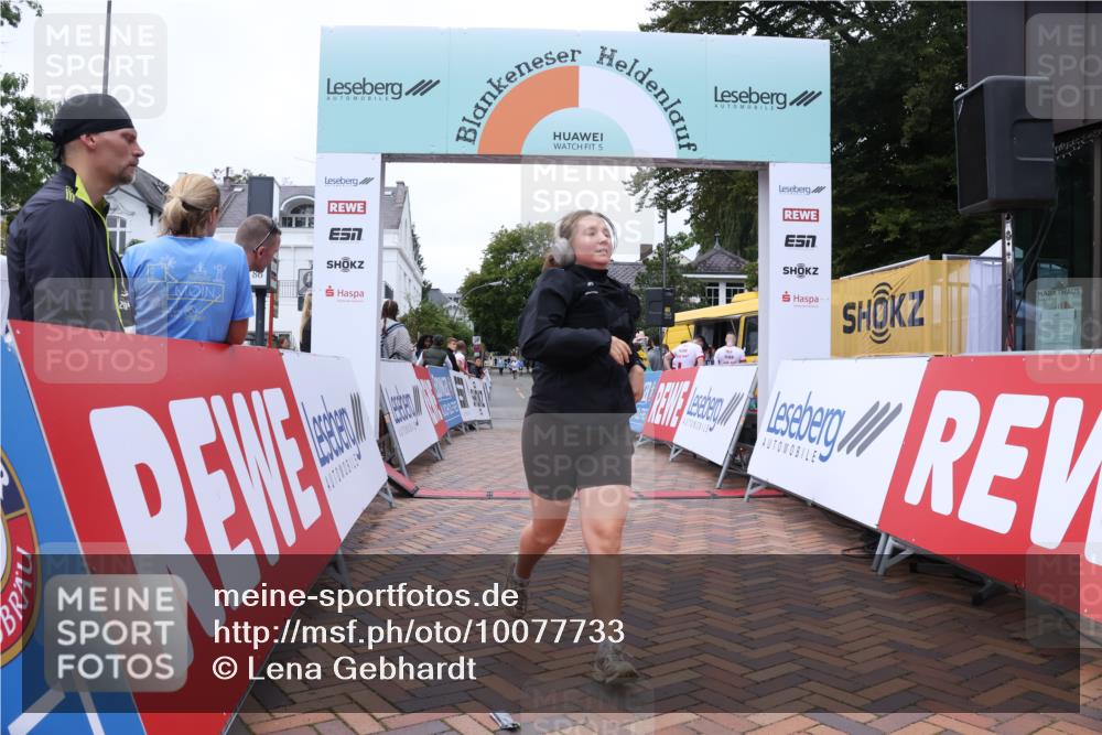 30.08.2026 - Blankeneser Heldenlauf Lena Gebhardt http://msf.ph/oto/10077733 30.08.2026 10:50:13 Ziel 5412 meine-sportfotos.de