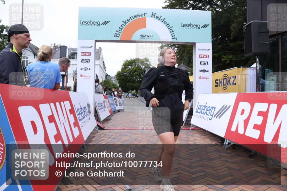 30.08.2026 - Blankeneser Heldenlauf Lena Gebhardt http://msf.ph/oto/10077734 30.08.2026 10:50:13 Ziel 5412 meine-sportfotos.de