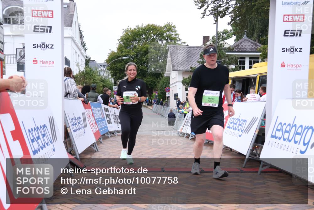 30.08.2026 - Blankeneser Heldenlauf Lena Gebhardt http://msf.ph/oto/10077758 30.08.2026 10:50:59 Ziel 5102, 5106, 5864 meine-sportfotos.de