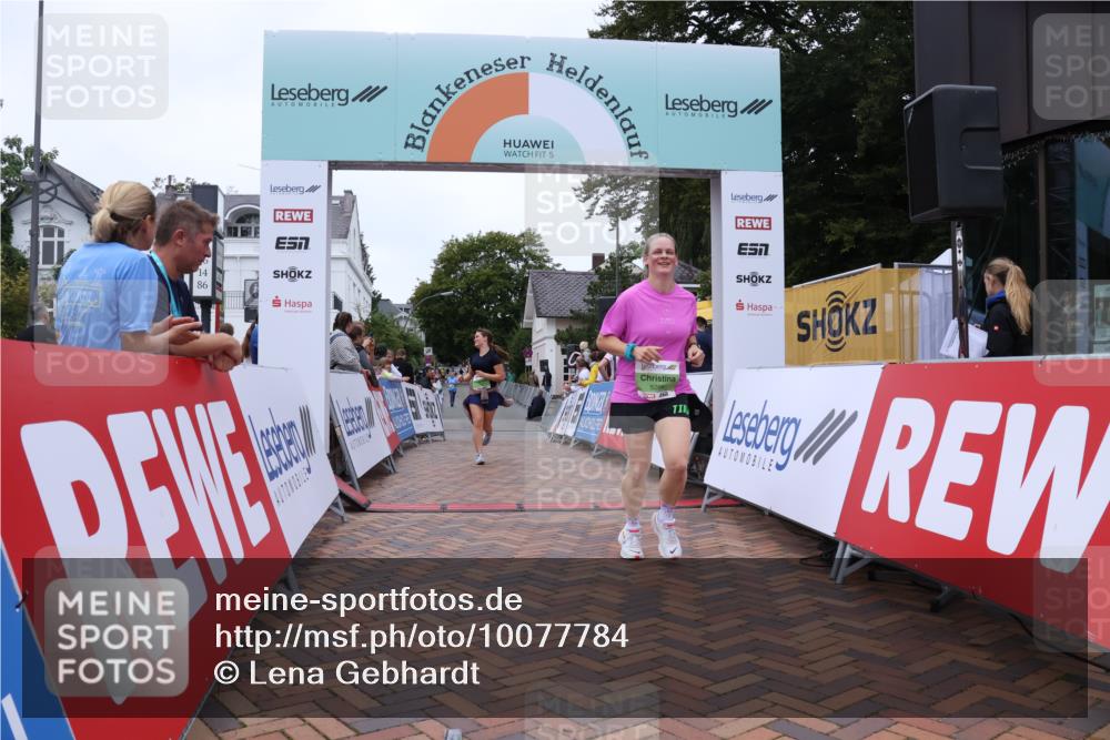 30.08.2026 - Blankeneser Heldenlauf Lena Gebhardt http://msf.ph/oto/10077784 30.08.2026 10:52:48 Ziel 5266, 5772 meine-sportfotos.de