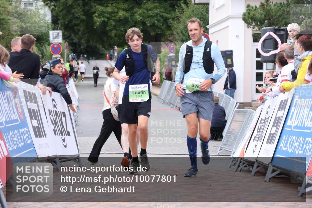 30.08.2026 - Blankeneser Heldenlauf Lena Gebhardt http://msf.ph/oto/10077801 30.08.2026 10:53:25 Ziel 5097, 5098, 5242 meine-sportfotos.de