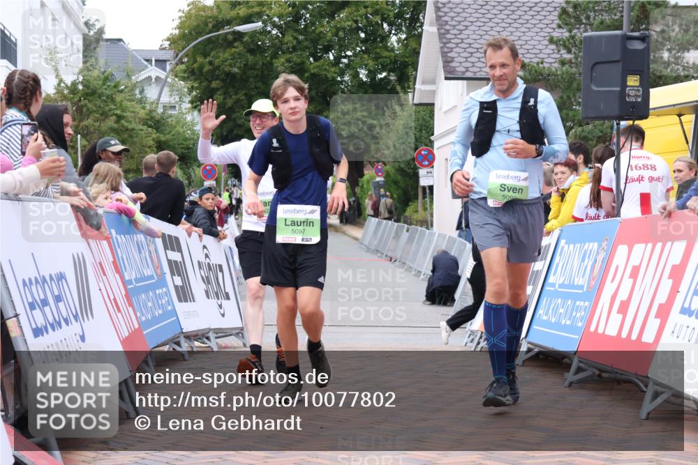 30.08.2026 - Blankeneser Heldenlauf Lena Gebhardt http://msf.ph/oto/10077802 30.08.2026 10:53:27 Ziel 5097, 5098, 5242 meine-sportfotos.de