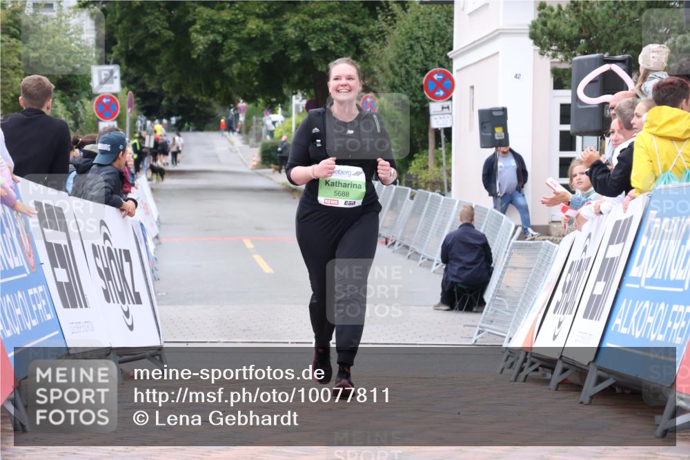 30.08.2026 - Blankeneser Heldenlauf Lena Gebhardt http://msf.ph/oto/10077811 30.08.2026 10:53:58 Ziel 5688 meine-sportfotos.de