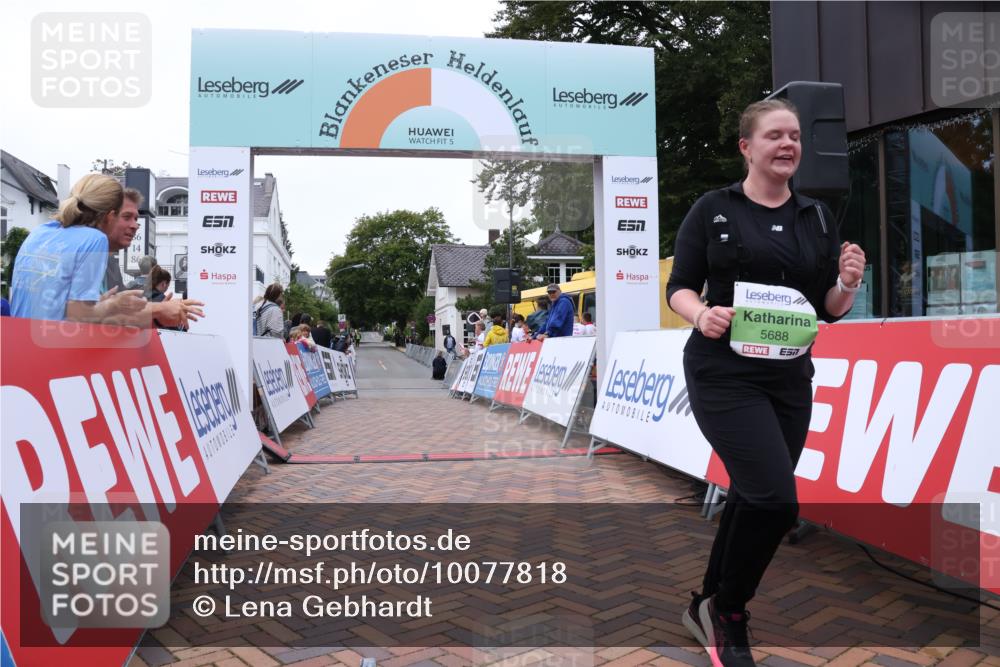 30.08.2026 - Blankeneser Heldenlauf Lena Gebhardt http://msf.ph/oto/10077818 30.08.2026 10:54:03 Ziel 5688 meine-sportfotos.de