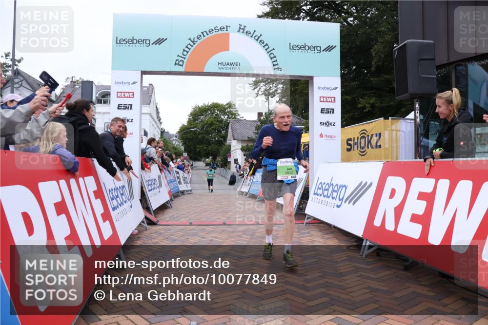 30.08.2026 - Blankeneser Heldenlauf Lena Gebhardt http://msf.ph/oto/10077849 30.08.2026 11:02:42 Ziel 5842 meine-sportfotos.de
