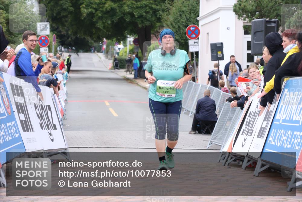 30.08.2026 - Blankeneser Heldenlauf Lena Gebhardt http://msf.ph/oto/10077853 30.08.2026 11:02:46 Ziel 5842 meine-sportfotos.de