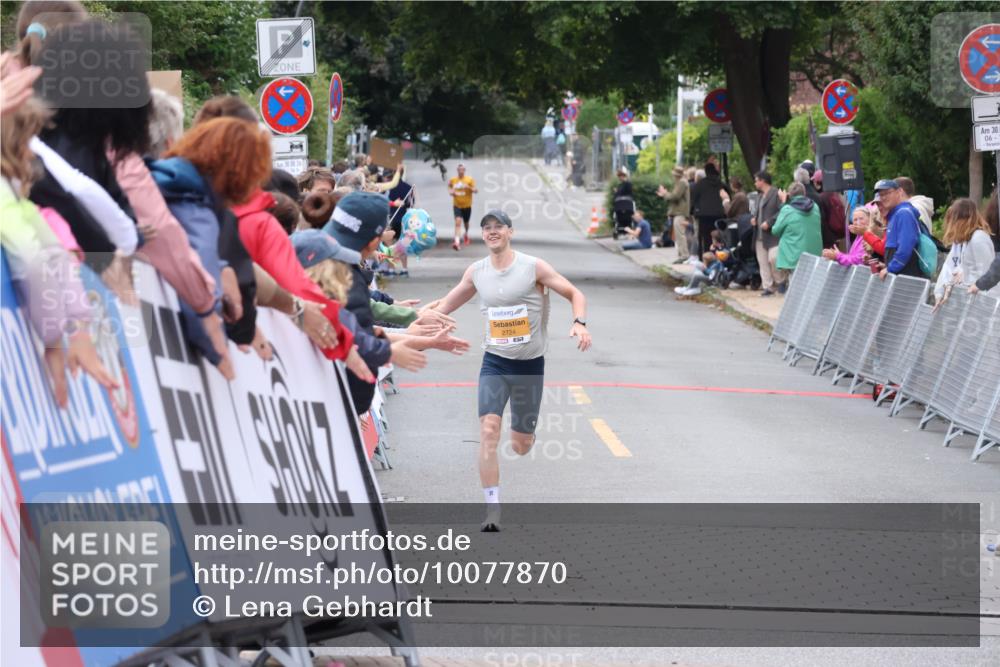 30.08.2026 - Blankeneser Heldenlauf Lena Gebhardt http://msf.ph/oto/10077870 30.08.2026 11:14:28 Ziel  meine-sportfotos.de