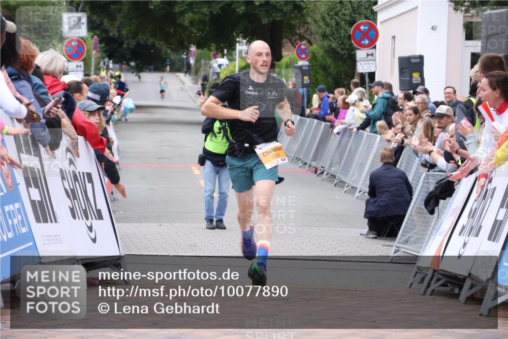 30.08.2026 - Blankeneser Heldenlauf Lena Gebhardt http://msf.ph/oto/10077890 30.08.2026 11:15:52 Ziel 2237 meine-sportfotos.de