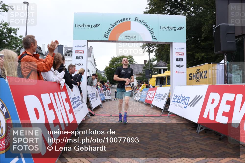 30.08.2026 - Blankeneser Heldenlauf Lena Gebhardt http://msf.ph/oto/10077893 30.08.2026 11:15:55 Ziel 2237 meine-sportfotos.de