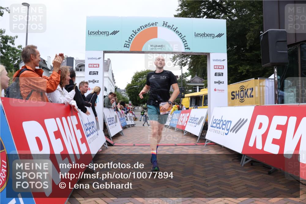 30.08.2026 - Blankeneser Heldenlauf Lena Gebhardt http://msf.ph/oto/10077894 30.08.2026 11:15:56 Ziel 2237 meine-sportfotos.de