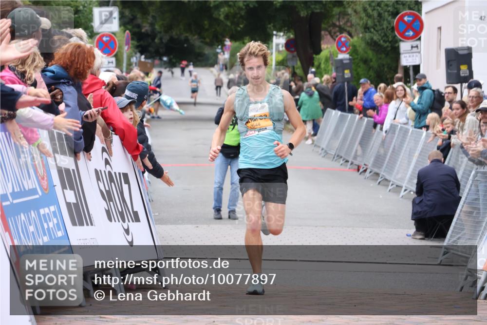 30.08.2026 - Blankeneser Heldenlauf Lena Gebhardt http://msf.ph/oto/10077897 30.08.2026 11:16:22 Ziel 2644 meine-sportfotos.de