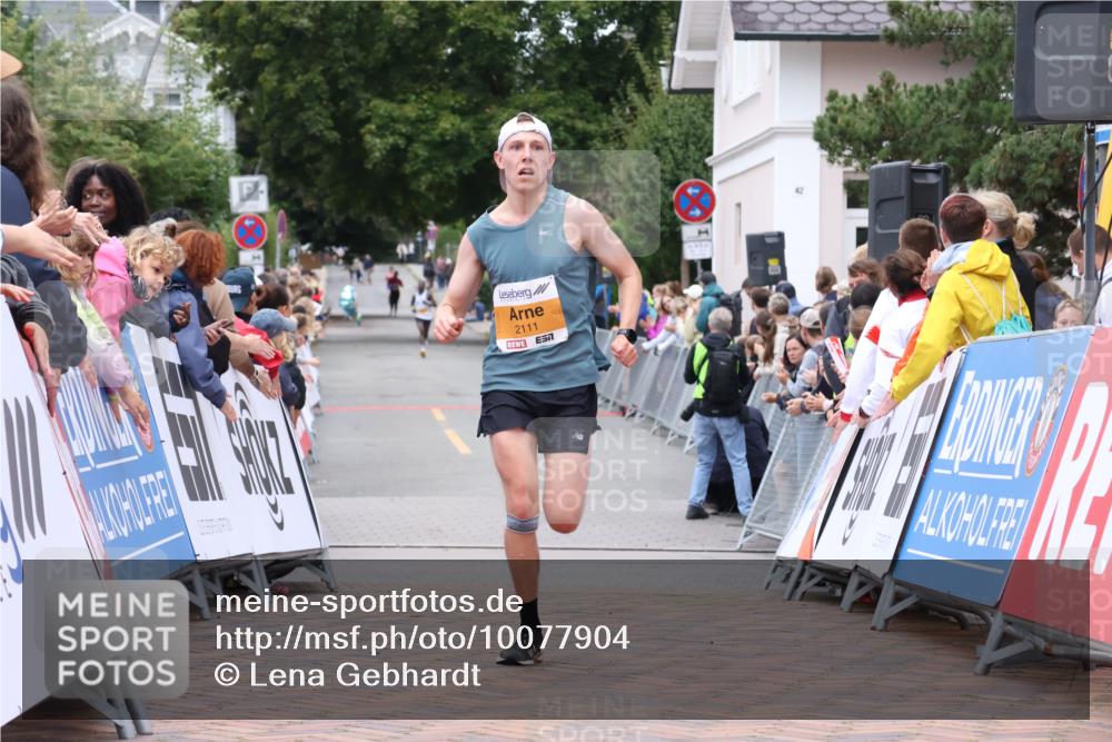 30.08.2026 - Blankeneser Heldenlauf Lena Gebhardt http://msf.ph/oto/10077904 30.08.2026 11:16:47 Ziel 2111 meine-sportfotos.de