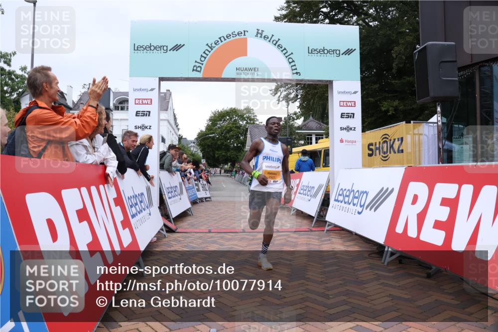 30.08.2026 - Blankeneser Heldenlauf Lena Gebhardt http://msf.ph/oto/10077914 30.08.2026 11:17:02 Ziel 2925 meine-sportfotos.de