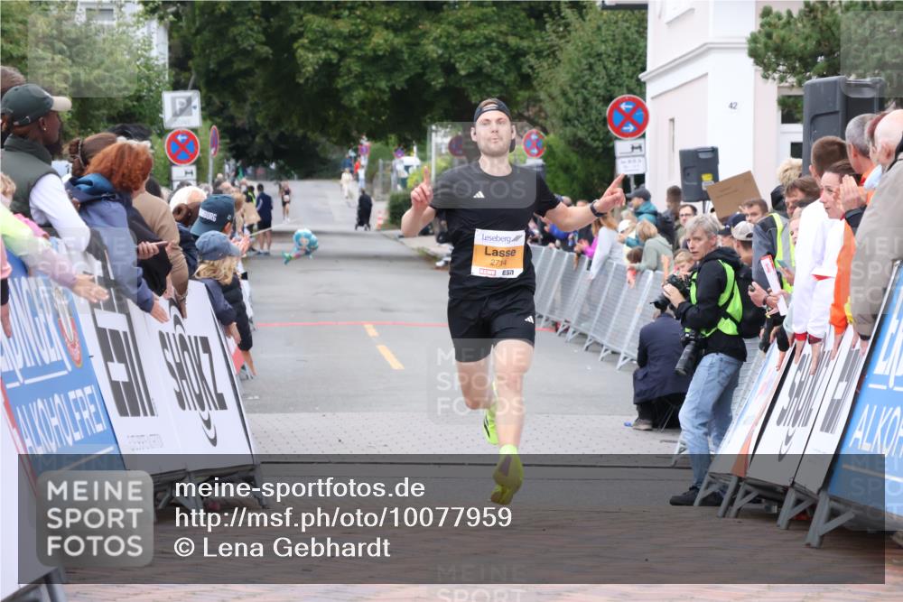 30.08.2026 - Blankeneser Heldenlauf Lena Gebhardt http://msf.ph/oto/10077959 30.08.2026 11:18:16 Ziel 2714 meine-sportfotos.de