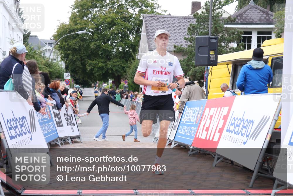 30.08.2026 - Blankeneser Heldenlauf Lena Gebhardt http://msf.ph/oto/10077983 30.08.2026 11:19:32 Ziel 2671, 2679 meine-sportfotos.de