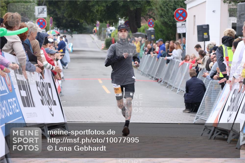 30.08.2026 - Blankeneser Heldenlauf Lena Gebhardt http://msf.ph/oto/10077995 30.08.2026 11:21:45 Ziel 2570 meine-sportfotos.de