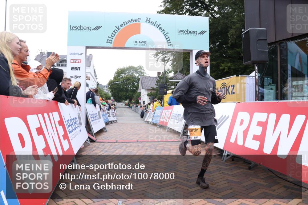 30.08.2026 - Blankeneser Heldenlauf Lena Gebhardt http://msf.ph/oto/10078000 30.08.2026 11:21:49 Ziel 2570 meine-sportfotos.de