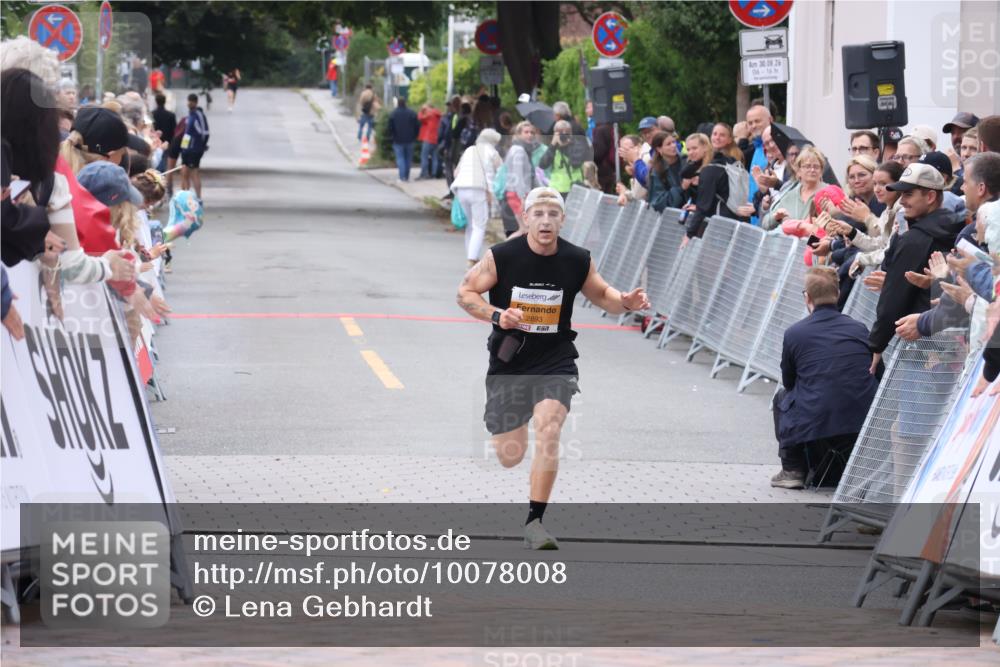 30.08.2026 - Blankeneser Heldenlauf Lena Gebhardt http://msf.ph/oto/10078008 30.08.2026 11:24:07 Ziel 2893 meine-sportfotos.de