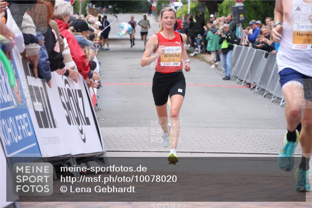 30.08.2026 - Blankeneser Heldenlauf Lena Gebhardt http://msf.ph/oto/10078020 30.08.2026 11:24:48 Ziel 2139, 2367 meine-sportfotos.de