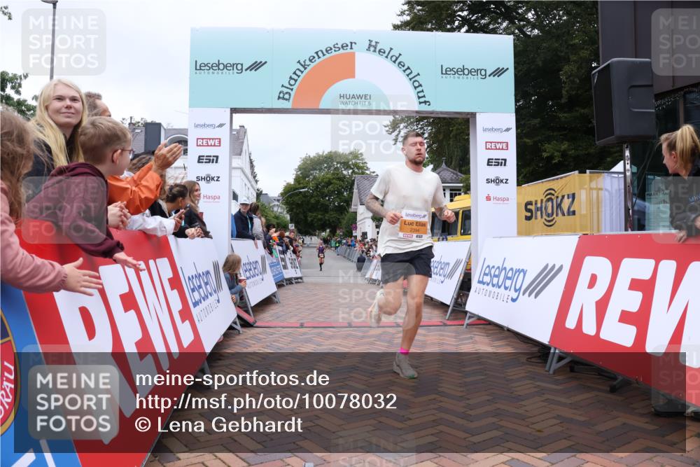 30.08.2026 - Blankeneser Heldenlauf Lena Gebhardt http://msf.ph/oto/10078032 30.08.2026 11:25:07 Ziel 2394 meine-sportfotos.de