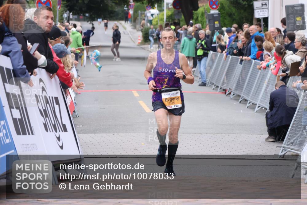 30.08.2026 - Blankeneser Heldenlauf Lena Gebhardt http://msf.ph/oto/10078033 30.08.2026 11:25:09 Ziel 2394, 2545 meine-sportfotos.de