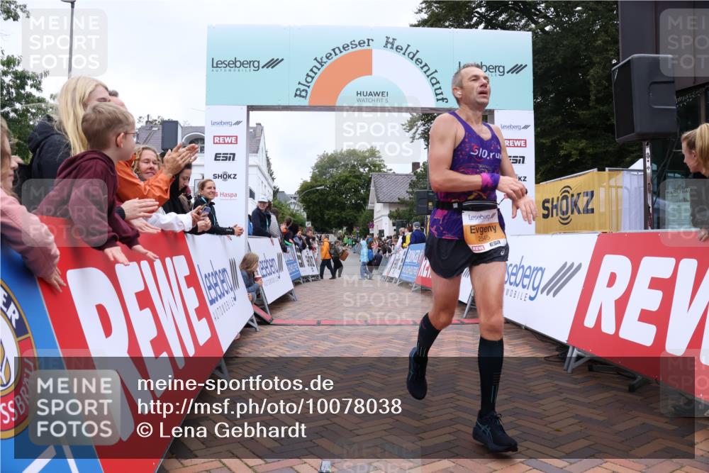30.08.2026 - Blankeneser Heldenlauf Lena Gebhardt http://msf.ph/oto/10078038 30.08.2026 11:25:14 Ziel 2394, 2545 meine-sportfotos.de