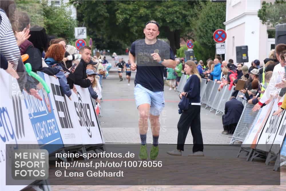 30.08.2026 - Blankeneser Heldenlauf Lena Gebhardt http://msf.ph/oto/10078056 30.08.2026 11:25:57 Ziel  meine-sportfotos.de