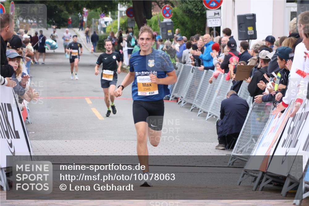 30.08.2026 - Blankeneser Heldenlauf Lena Gebhardt http://msf.ph/oto/10078063 30.08.2026 11:26:09 Ziel 2345 meine-sportfotos.de