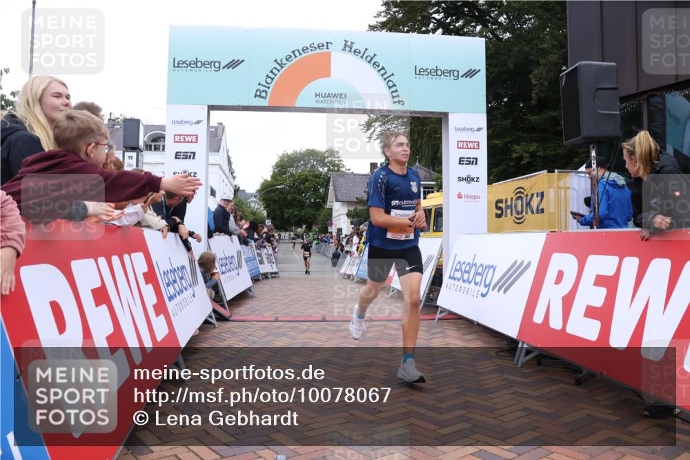 30.08.2026 - Blankeneser Heldenlauf Lena Gebhardt http://msf.ph/oto/10078067 30.08.2026 11:26:13 Ziel 2345, 2499 meine-sportfotos.de