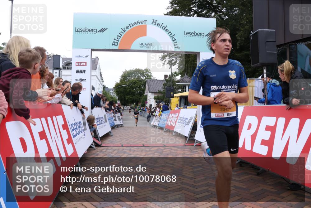 30.08.2026 - Blankeneser Heldenlauf Lena Gebhardt http://msf.ph/oto/10078068 30.08.2026 11:26:13 Ziel 2345, 2499 meine-sportfotos.de