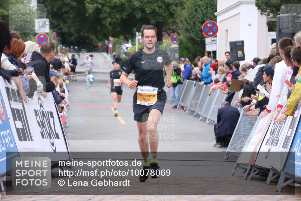 30.08.2026 - Blankeneser Heldenlauf Lena Gebhardt http://msf.ph/oto/10078069 30.08.2026 11:26:15 Ziel 2345, 2499 meine-sportfotos.de