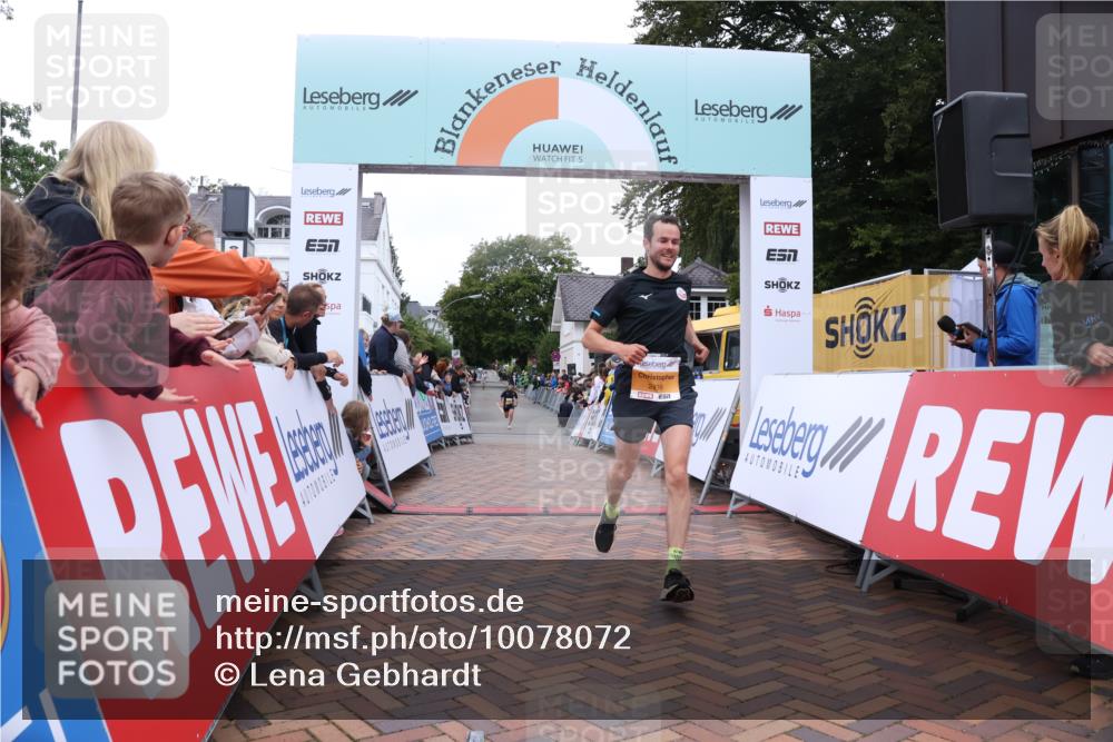 30.08.2026 - Blankeneser Heldenlauf Lena Gebhardt http://msf.ph/oto/10078072 30.08.2026 11:26:18 Ziel 2345, 2499 meine-sportfotos.de