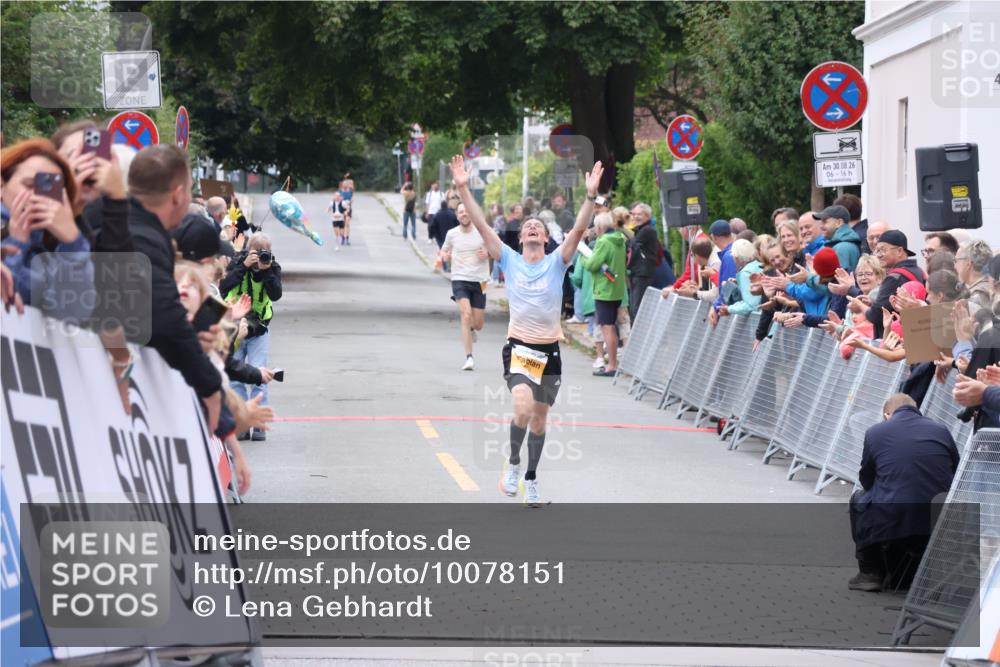 30.08.2026 - Blankeneser Heldenlauf Lena Gebhardt http://msf.ph/oto/10078151 30.08.2026 11:29:32 Ziel 2631, 2840 meine-sportfotos.de