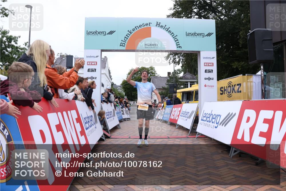 30.08.2026 - Blankeneser Heldenlauf Lena Gebhardt http://msf.ph/oto/10078162 30.08.2026 11:29:40 Ziel 2204 meine-sportfotos.de