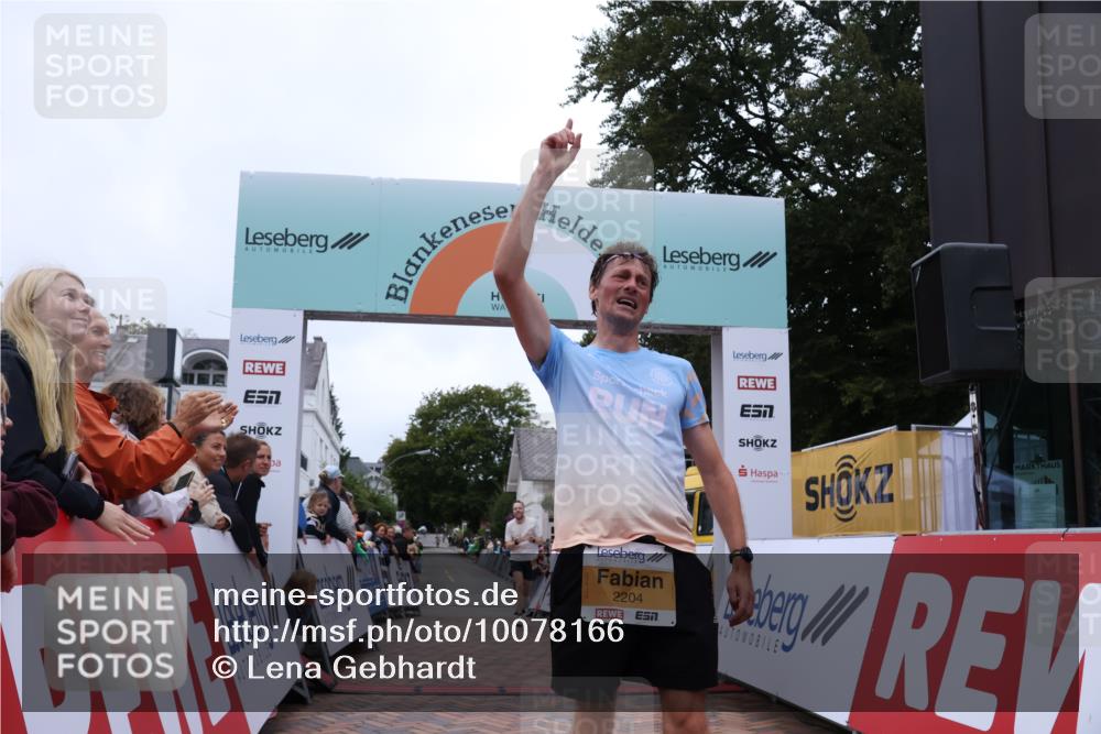 30.08.2026 - Blankeneser Heldenlauf Lena Gebhardt http://msf.ph/oto/10078166 30.08.2026 11:29:43 Ziel 2204, 2551 meine-sportfotos.de