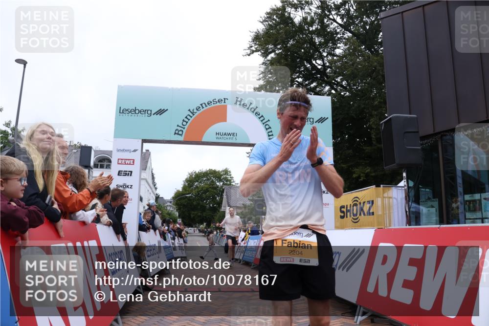 30.08.2026 - Blankeneser Heldenlauf Lena Gebhardt http://msf.ph/oto/10078167 30.08.2026 11:29:44 Ziel 2204, 2551 meine-sportfotos.de