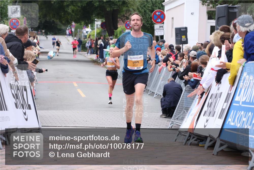 30.08.2026 - Blankeneser Heldenlauf Lena Gebhardt http://msf.ph/oto/10078177 30.08.2026 11:30:11 Ziel 2751, 2804 meine-sportfotos.de