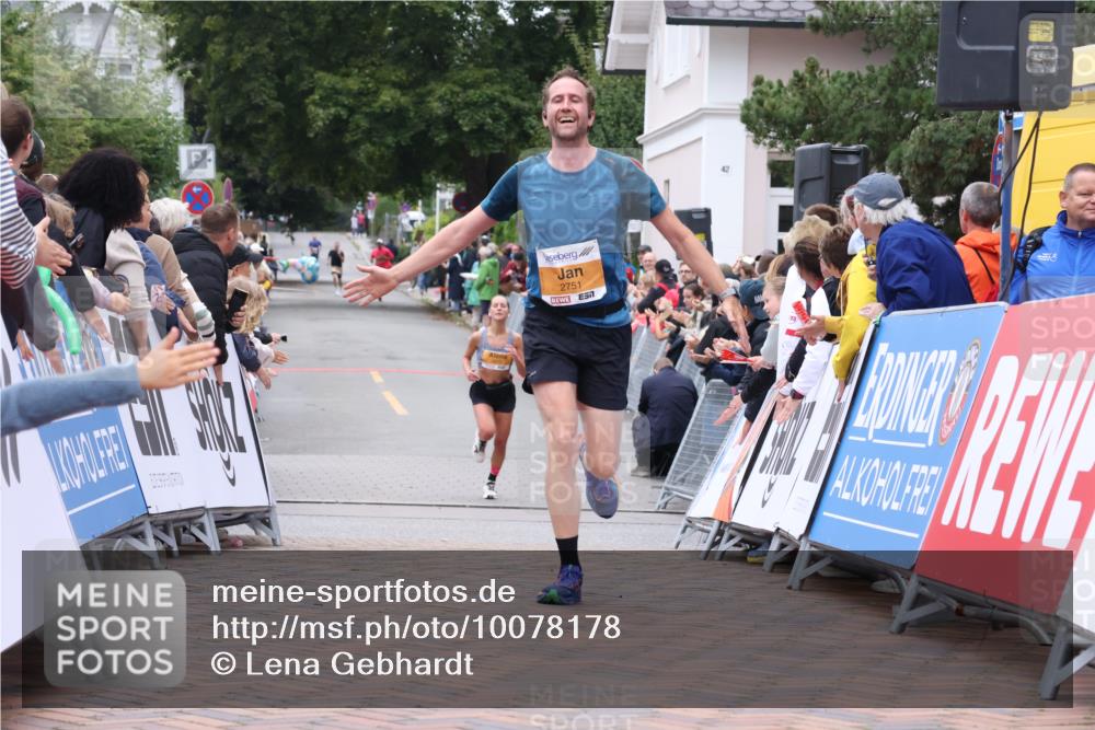 30.08.2026 - Blankeneser Heldenlauf Lena Gebhardt http://msf.ph/oto/10078178 30.08.2026 11:30:13 Ziel 2751, 2804, 2873 meine-sportfotos.de