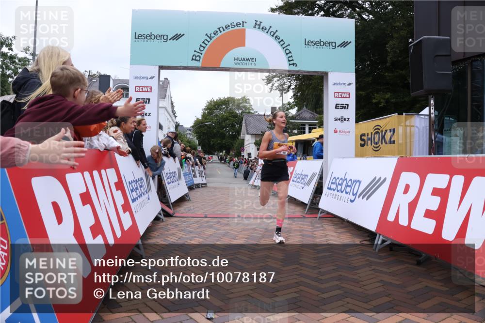 30.08.2026 - Blankeneser Heldenlauf Lena Gebhardt http://msf.ph/oto/10078187 30.08.2026 11:30:18 Ziel 2751, 2873 meine-sportfotos.de