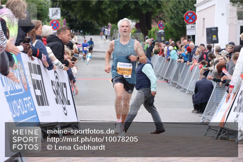 30.08.2026 - Blankeneser Heldenlauf Lena Gebhardt http://msf.ph/oto/10078205 30.08.2026 11:31:05 Ziel 2761 meine-sportfotos.de