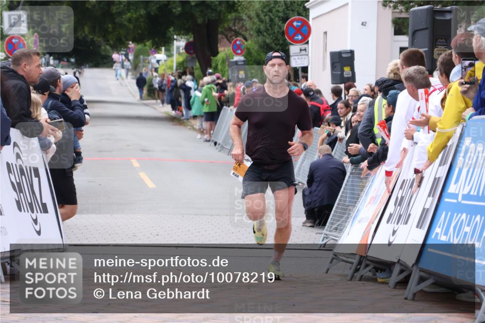 30.08.2026 - Blankeneser Heldenlauf Lena Gebhardt http://msf.ph/oto/10078219 30.08.2026 11:31:58 Ziel 2203 meine-sportfotos.de