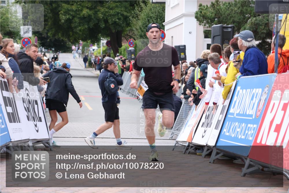 30.08.2026 - Blankeneser Heldenlauf Lena Gebhardt http://msf.ph/oto/10078220 30.08.2026 11:31:58 Ziel 2203 meine-sportfotos.de
