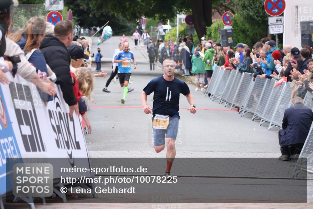 30.08.2026 - Blankeneser Heldenlauf Lena Gebhardt http://msf.ph/oto/10078225 30.08.2026 11:32:40 Ziel 2031 meine-sportfotos.de