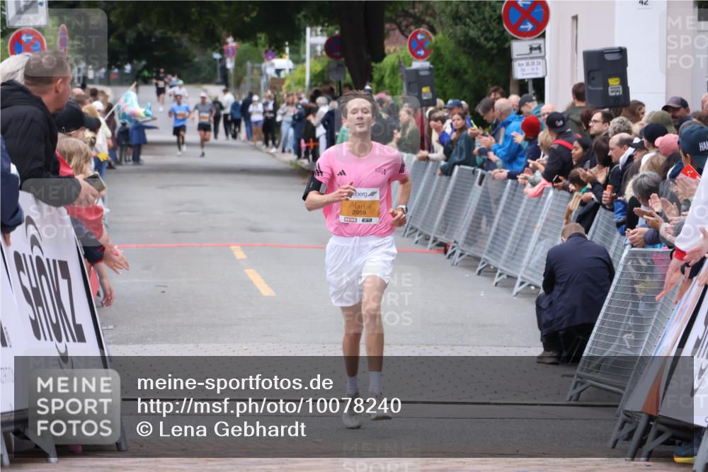 30.08.2026 - Blankeneser Heldenlauf Lena Gebhardt http://msf.ph/oto/10078240 30.08.2026 11:33:13 Ziel 2959 meine-sportfotos.de