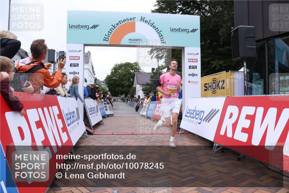 30.08.2026 - Blankeneser Heldenlauf Lena Gebhardt http://msf.ph/oto/10078245 30.08.2026 11:33:18 Ziel 2959 meine-sportfotos.de